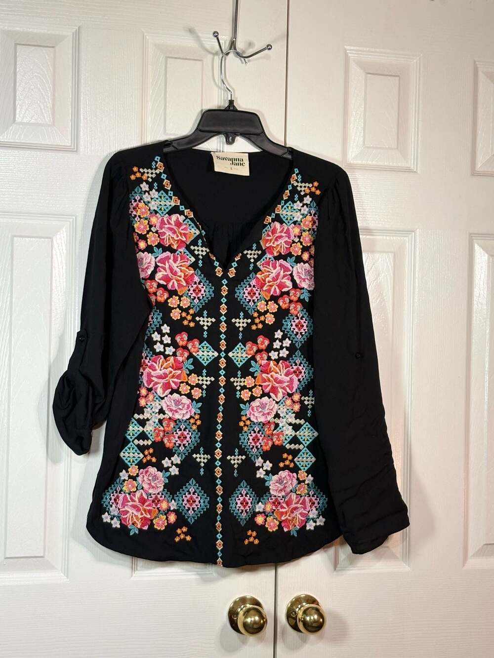 Savanna Jane Black Floral Embroidered V-Neck Roll Tab Sleeve Blouse Size L - Picture 7 of 8
